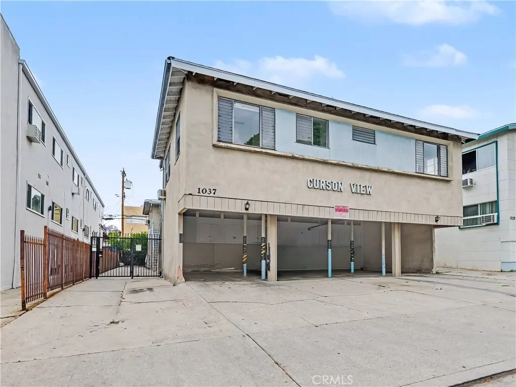 2BR House for Rent in Los Angeles, CA