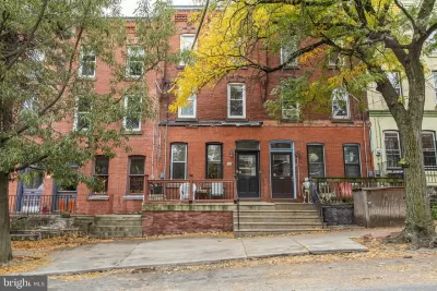 4BR Townhouse for Sale in Philadelphia, PA