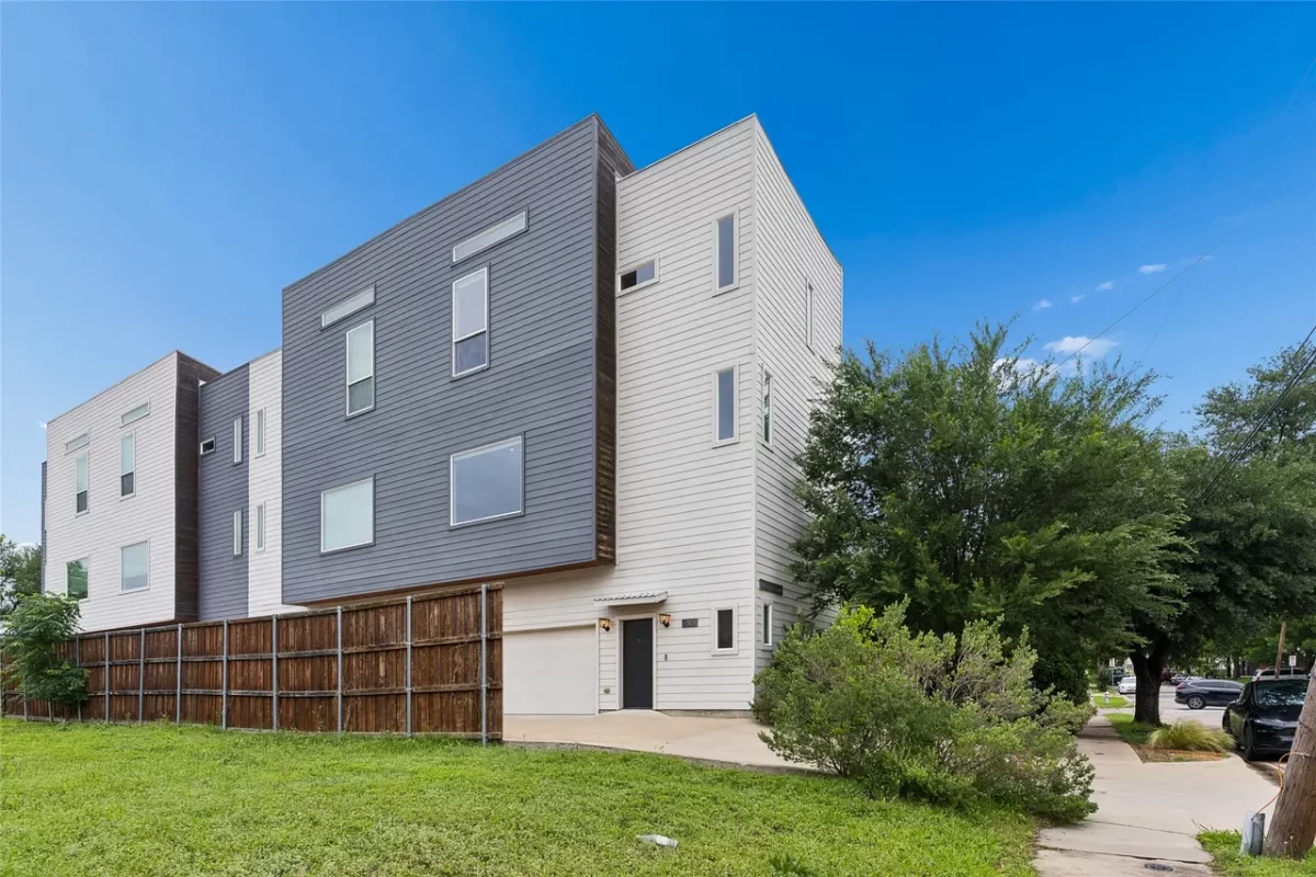 2BR Condo for Sale in Dallas, TX