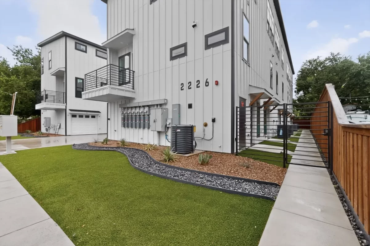 1BR Townhouse for Rent in Dallas, TX
