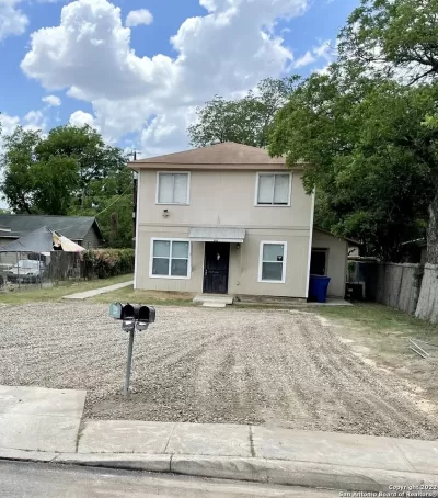 2BR House for Rent in San Antonio, TX