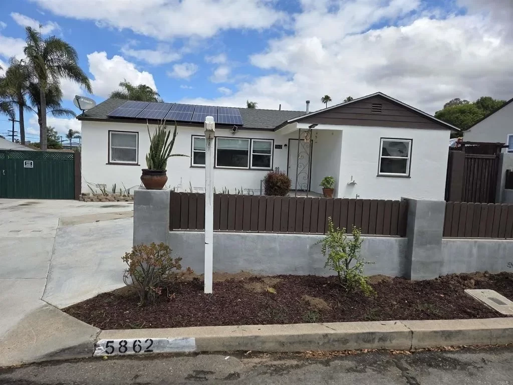 3BR House for Sale in San Diego, CA