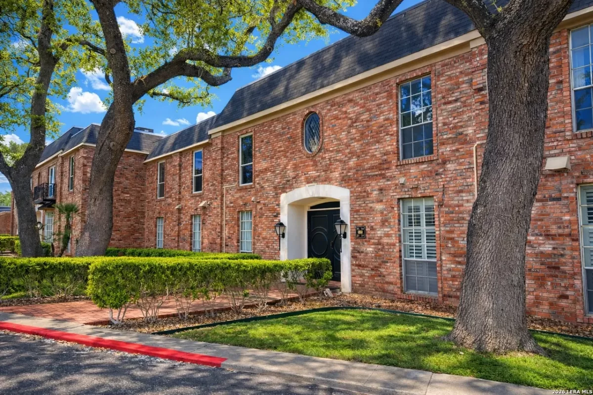 2BR House for Sale in San Antonio, TX