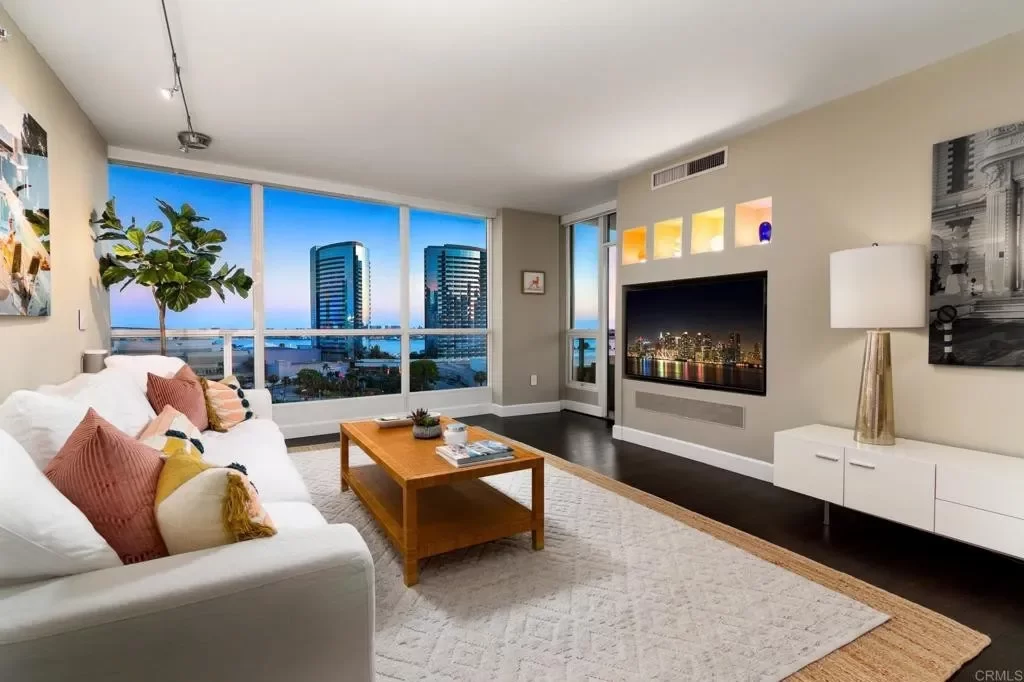 2BR Condo for Sale in Ca, SD