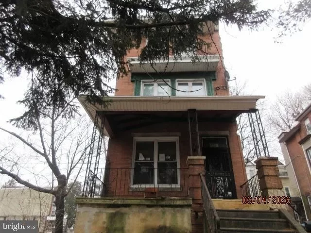 6BR House for Sale in Philadelphia, PA