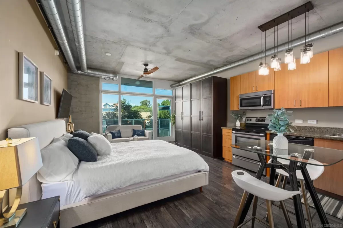 Condo for Sale in San Diego, CA