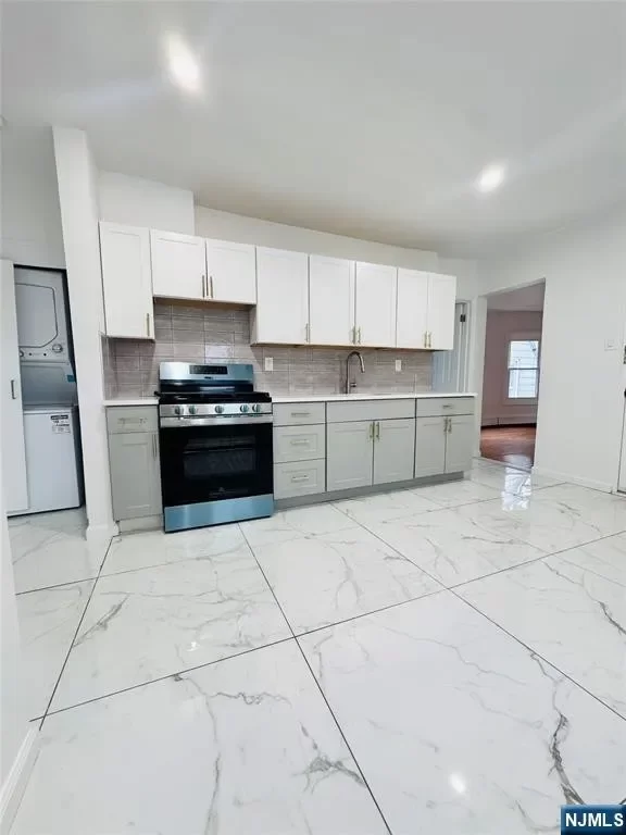 3BR House for Rent in Edgewater, NJ
