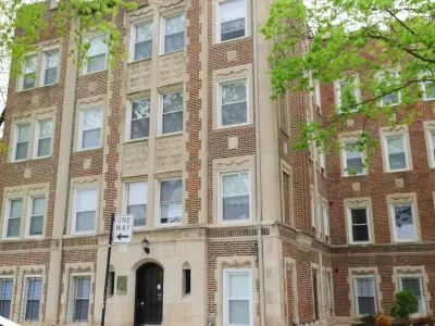 House for Rent in Chicago, IL