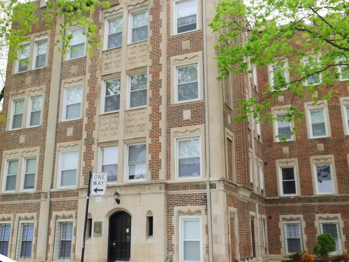 House for Rent in Chicago, IL