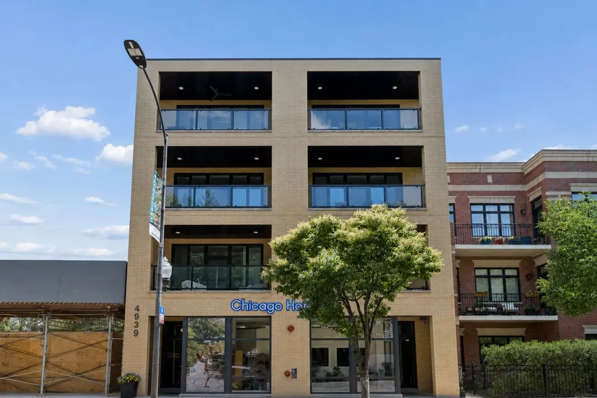 2BR House for Rent in Chicago, IL