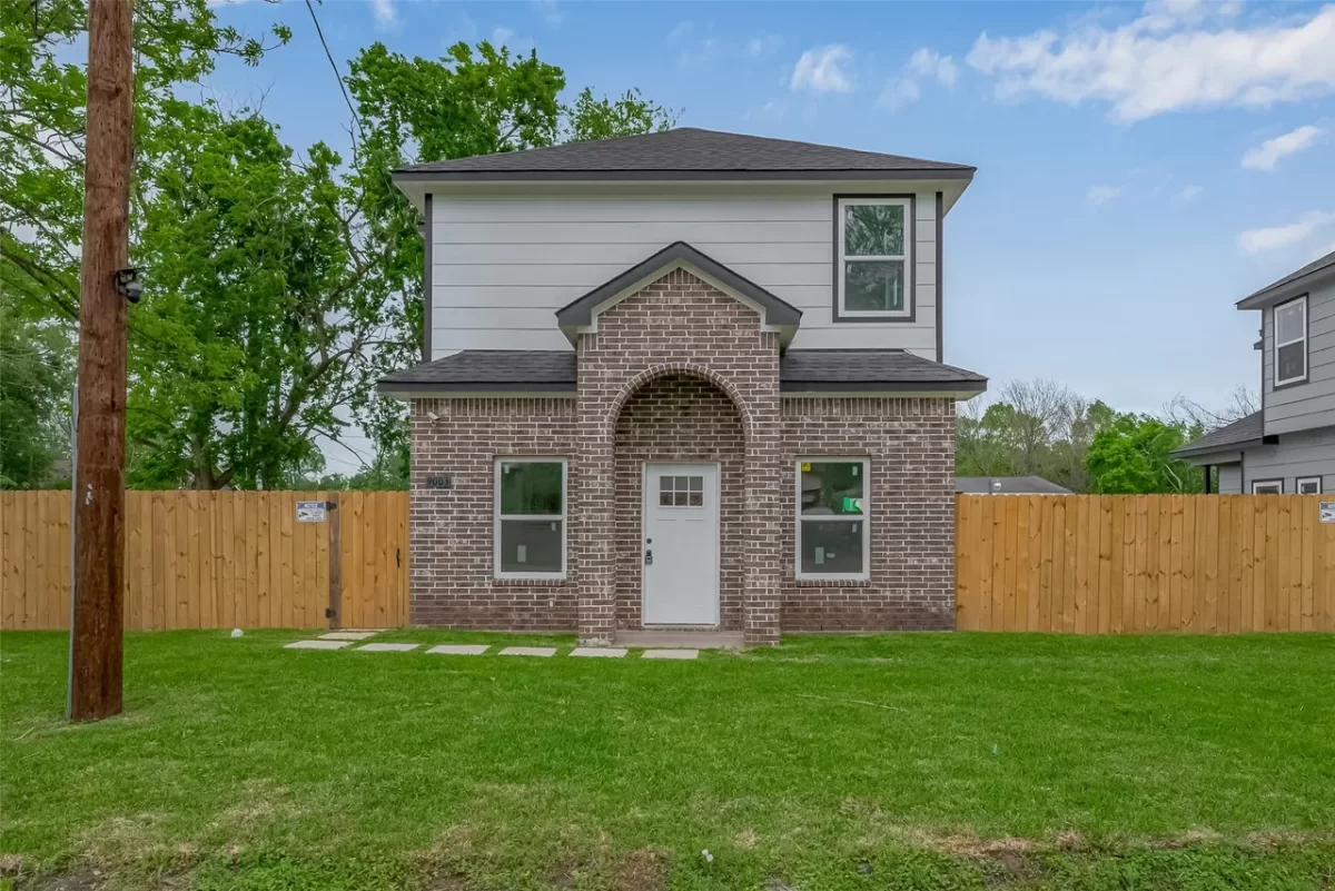 4BR House for Sale in Houston, TX