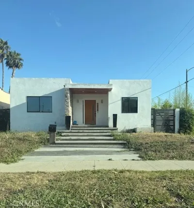 3BR House for Sale in Los Angeles, CA