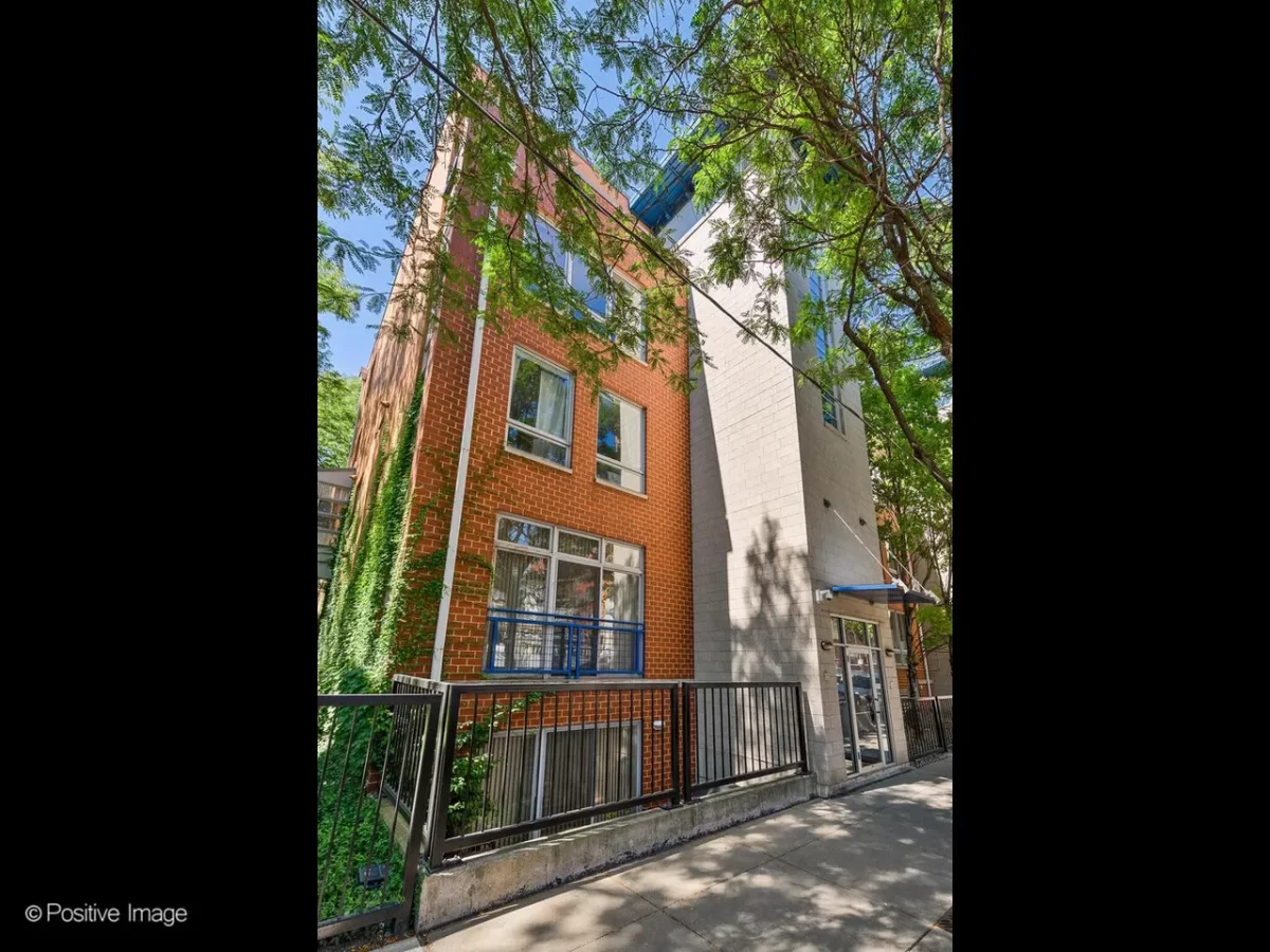 3BR Condo for Rent in Chicago, IL