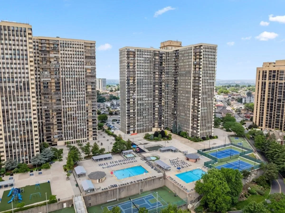 3BR Condo for Sale in Cliffside Park, NJ