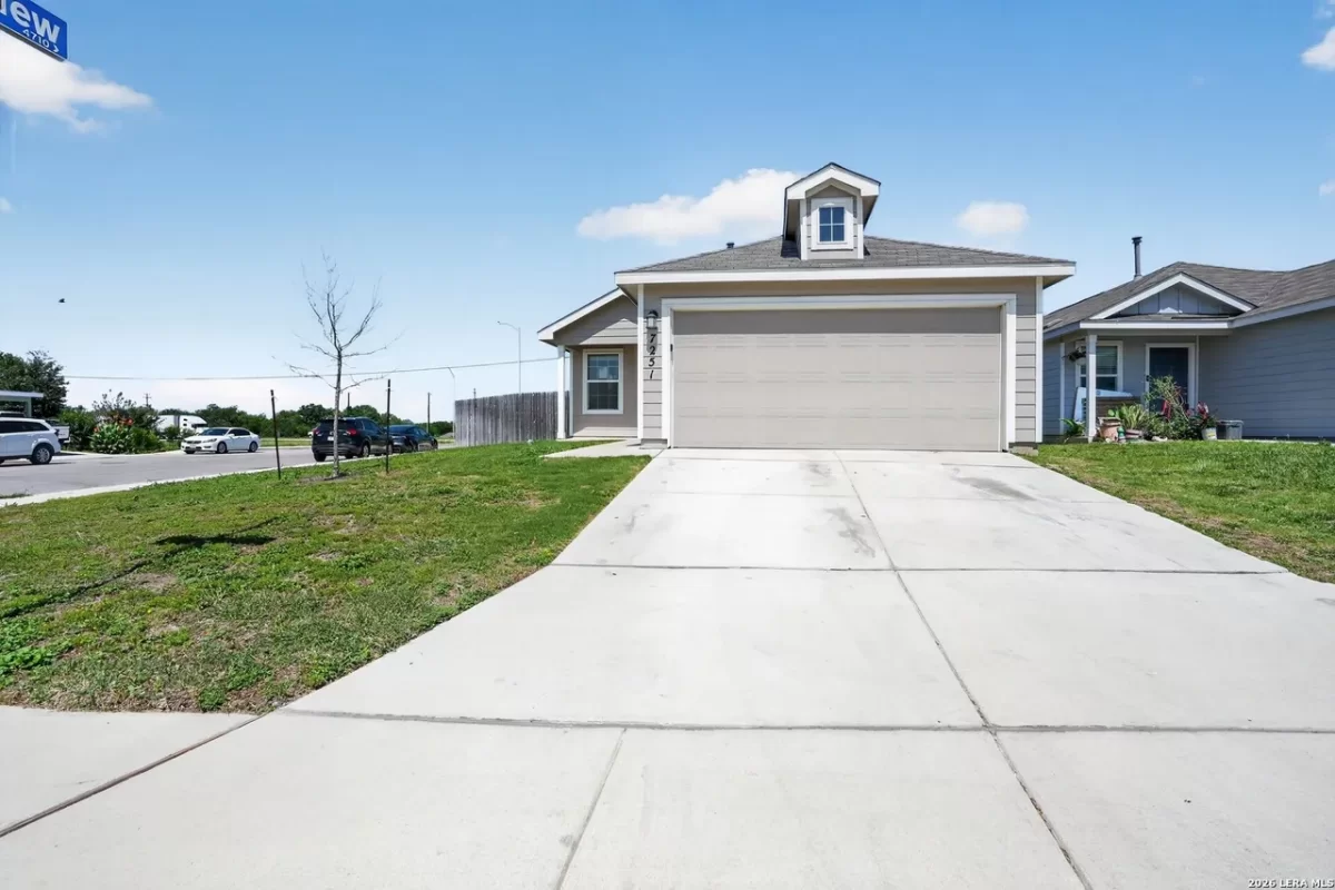 3BR House for Sale in San Antonio, TX