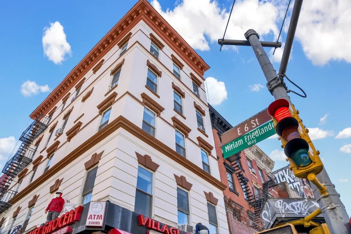 11BR Multi-Family for Sale in Manhattan, NY