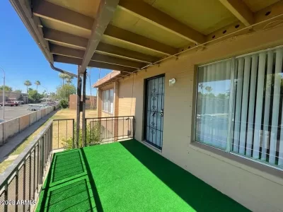 2BR Condo for Sale in Phoenix, AZ