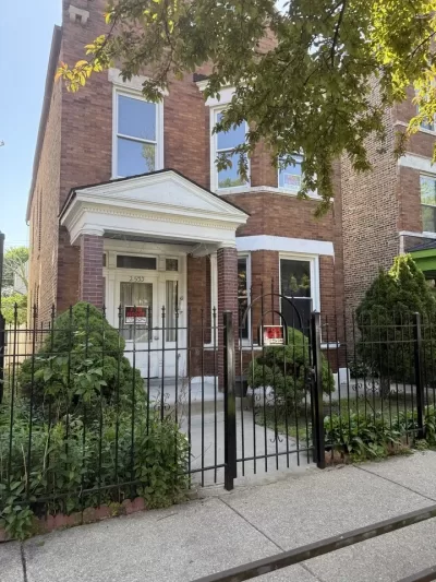2BR House for Rent in Chicago, IL