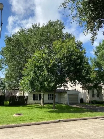 3BR House for Sale in Bellaire, TX