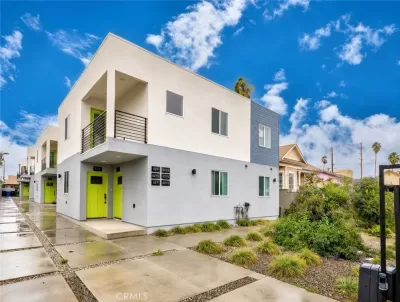18BR Condo for Sale in Los Angeles, CA