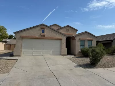 4BR House for Rent in Phoenix, AZ
