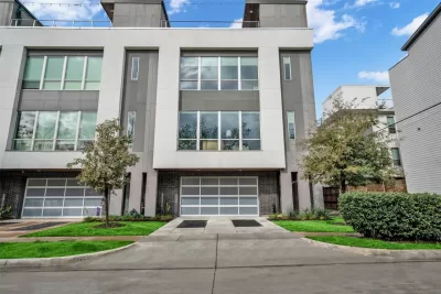 2BR Townhouse for Rent in Dallas, TX