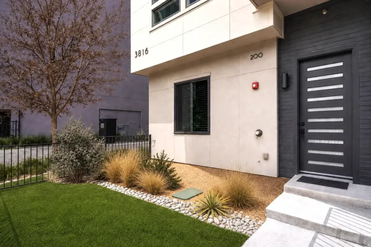 3BR Townhouse for Rent in Dallas, TX