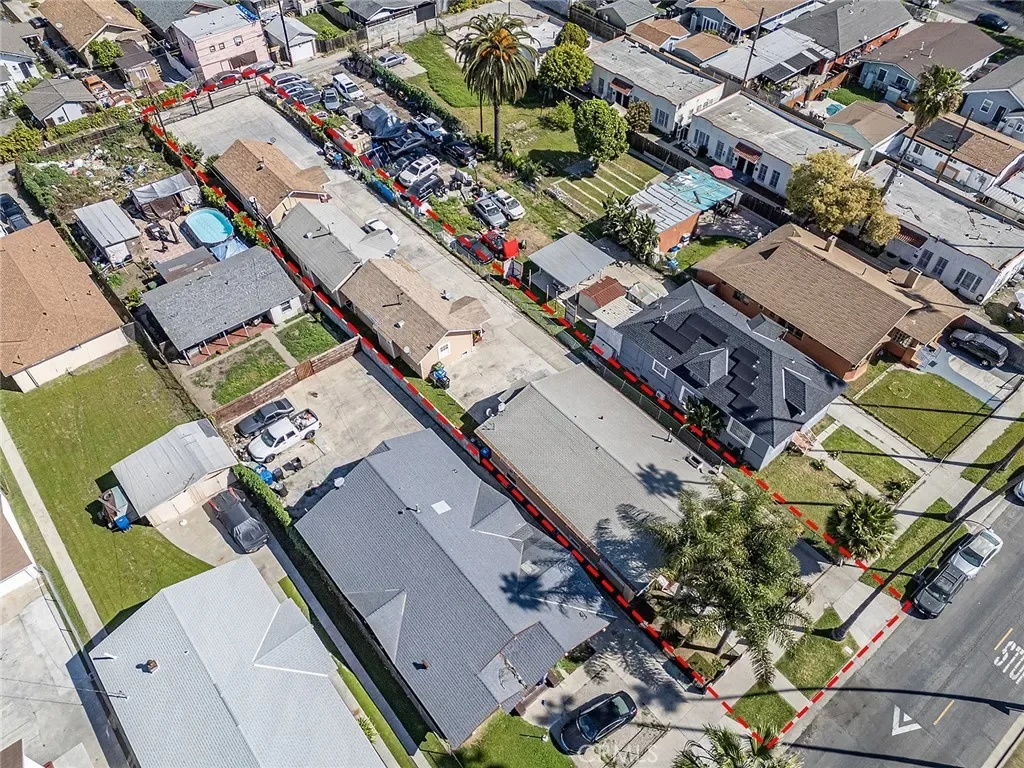6BR Multi-Family for Sale in Los Angeles, CA