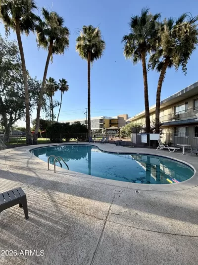 2BR Condo for Sale in Phoenix, AZ