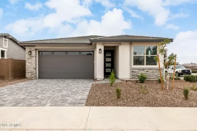 4BR House for Sale in Glendale, AZ