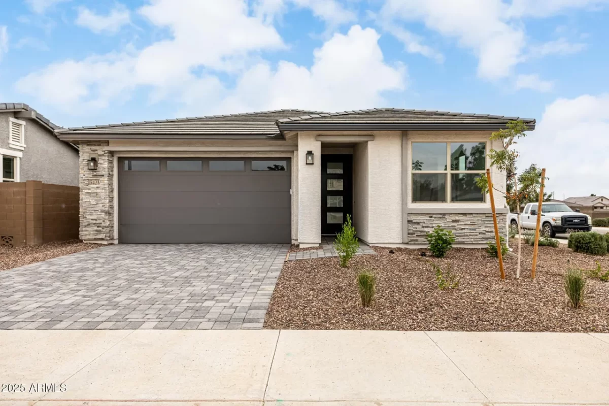 4BR House for Sale in Glendale, AZ