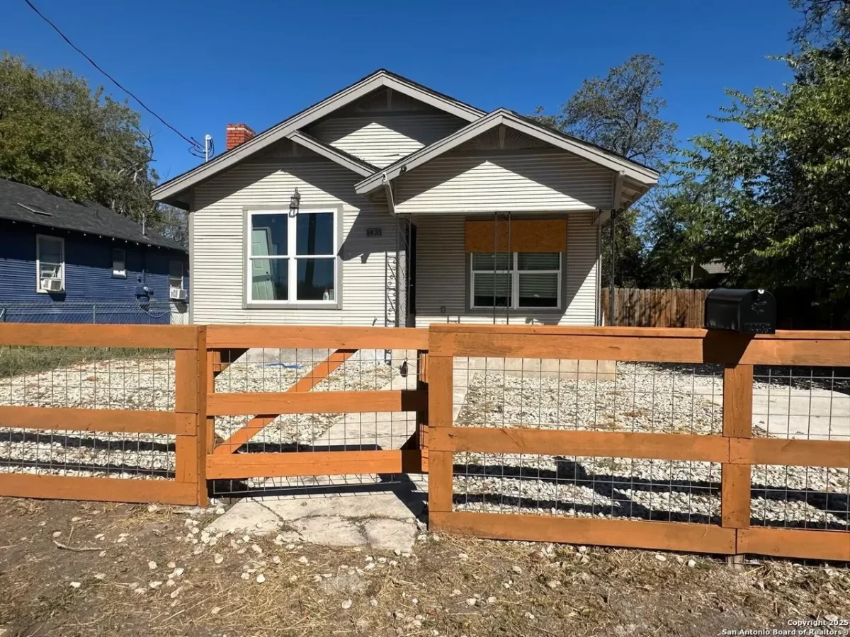 3BR House for Sale in San Antonio, TX