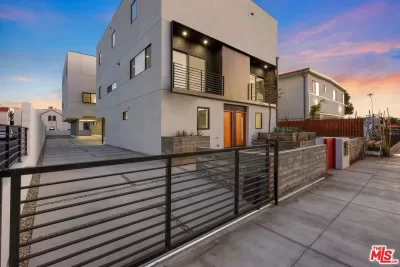 19BR Multi-Family for Sale in Los Angeles, CA