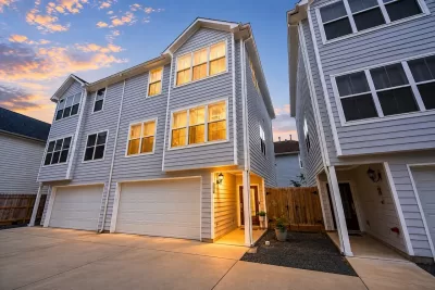 3BR Townhouse for Sale in Houston, TX