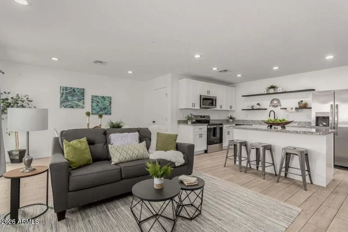 3BR Townhouse for Rent in Phoenix, AZ