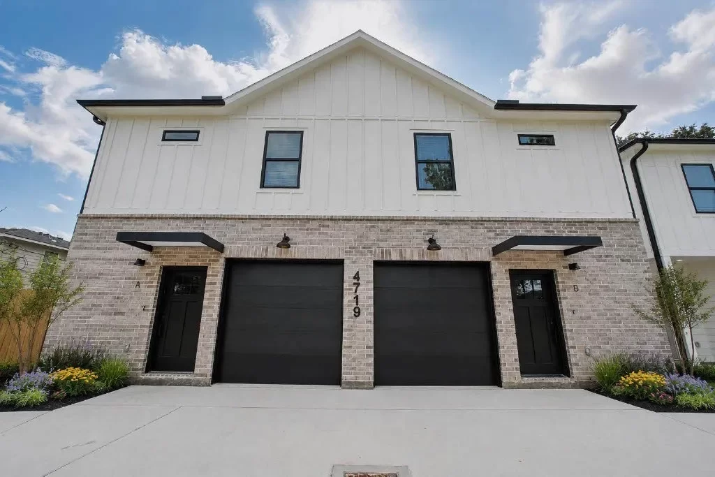 2BR Multi-Family for Sale in Houston, TX