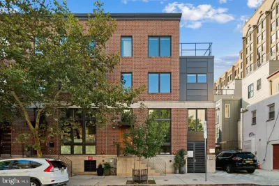 4BR Townhouse for Sale in Philadelphia, PA