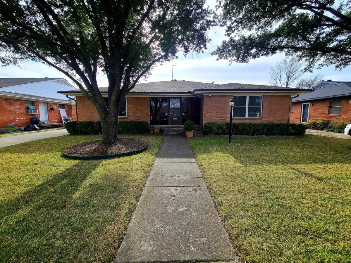 4BR Multi-Family for Sale in Dallas, TX