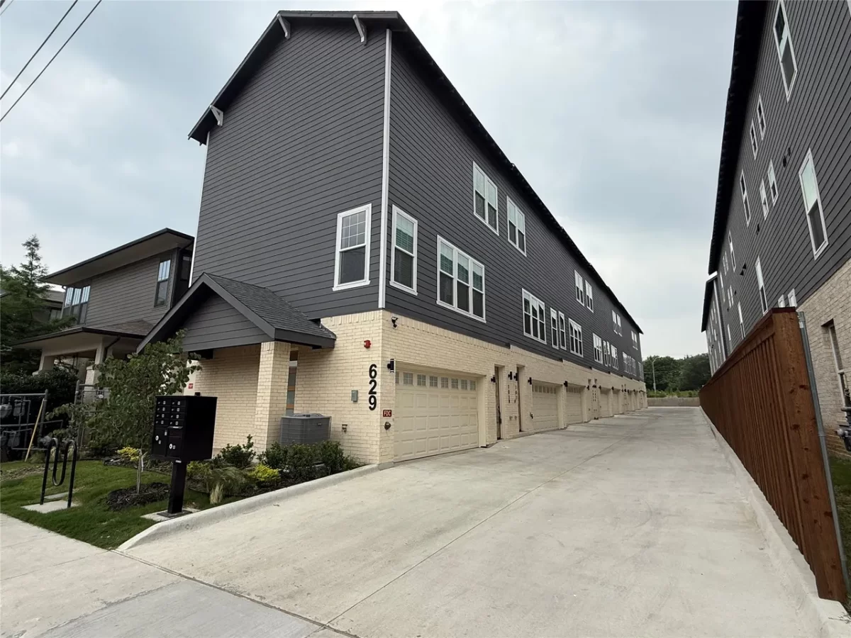 2BR Multi-Family for Sale in Dallas, TX