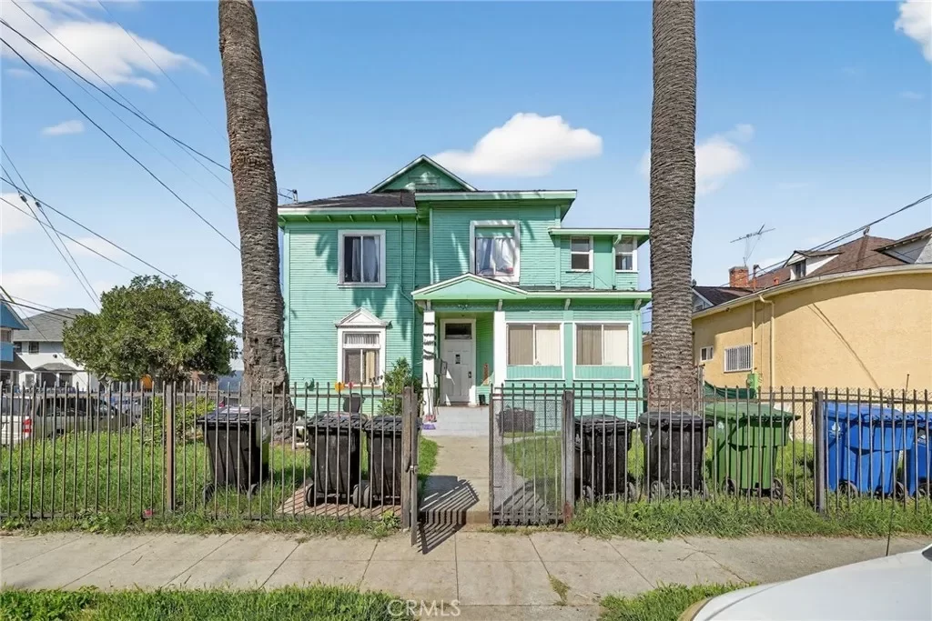 1BR Multi-Family for Sale in Los Angeles, CA
