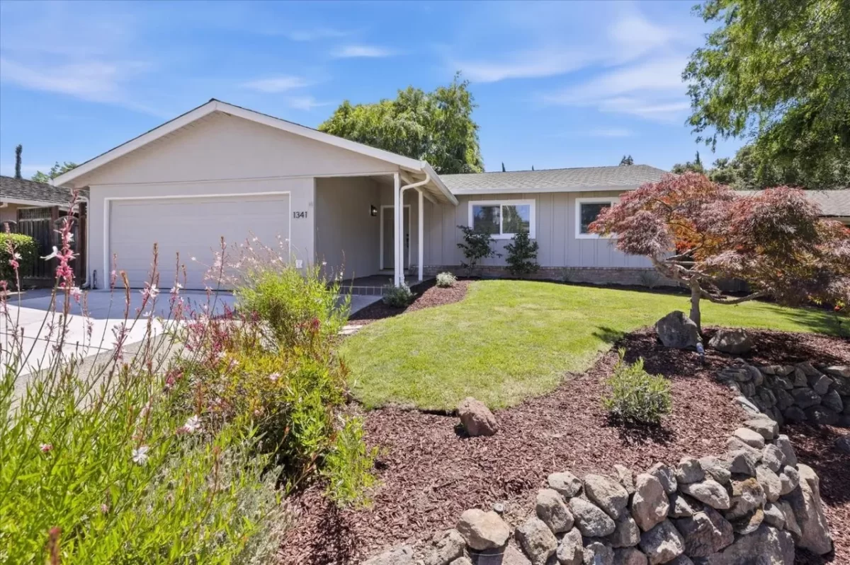 3BR House for Sale in Los Gatos, CA