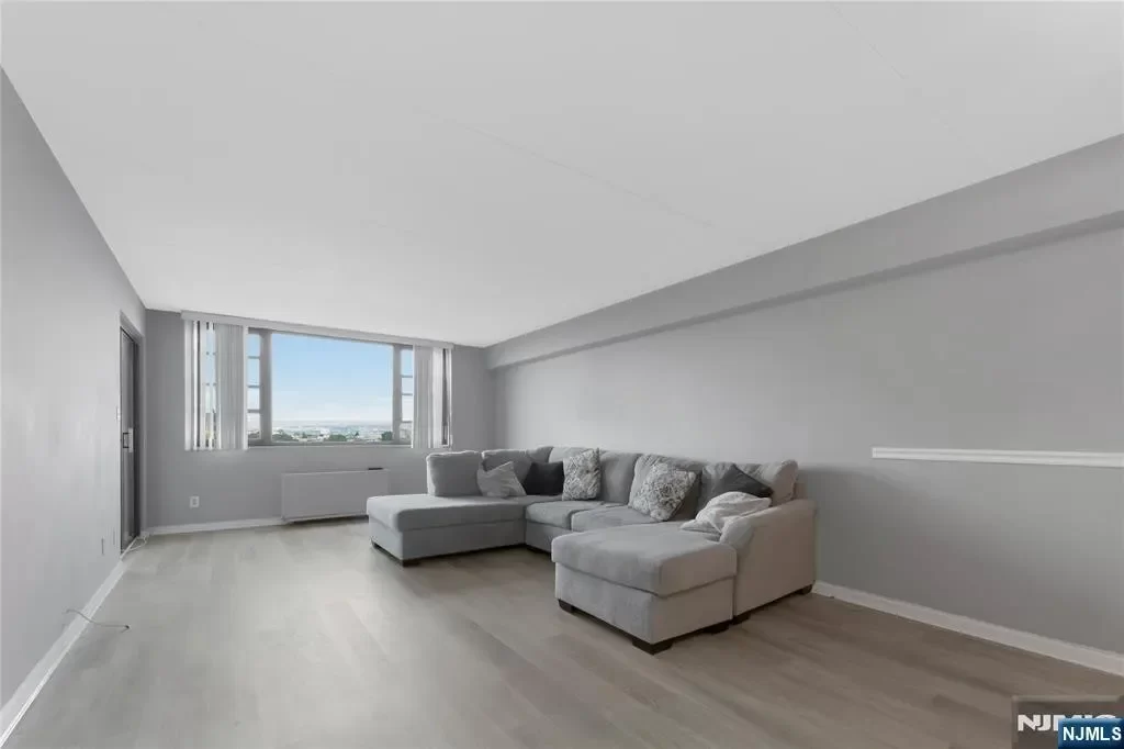 1BR Condo for Rent in Cliffside Park, NJ
