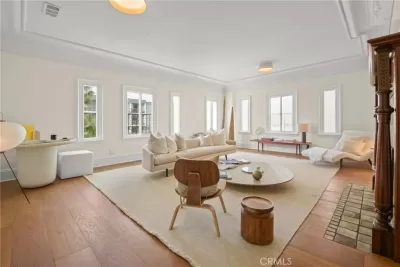 3BR Condo for Sale in Los Angeles, CA