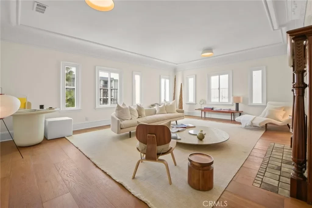 3BR Condo for Sale in Los Angeles, CA