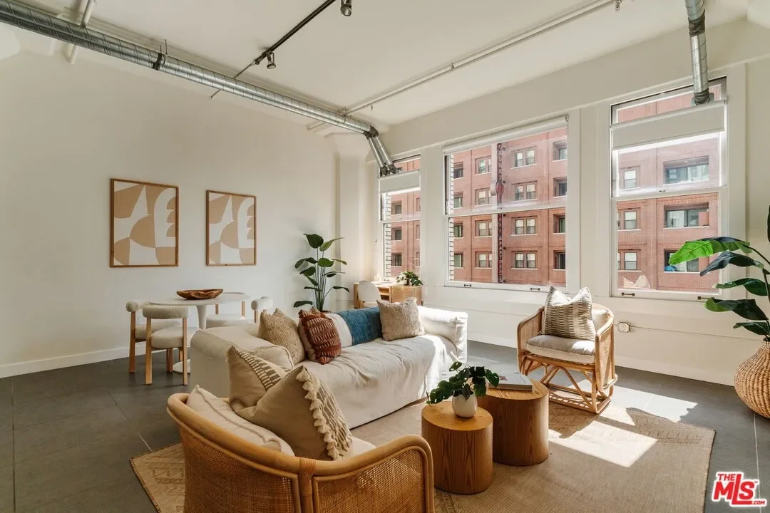 1BR Condo for Sale in Los Angeles, CA