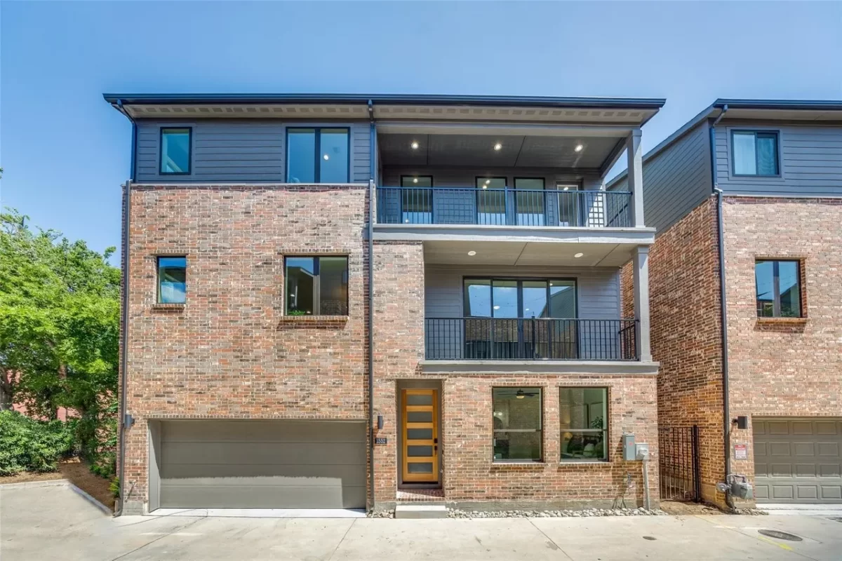 2BR Townhouse for Rent in Dallas, TX