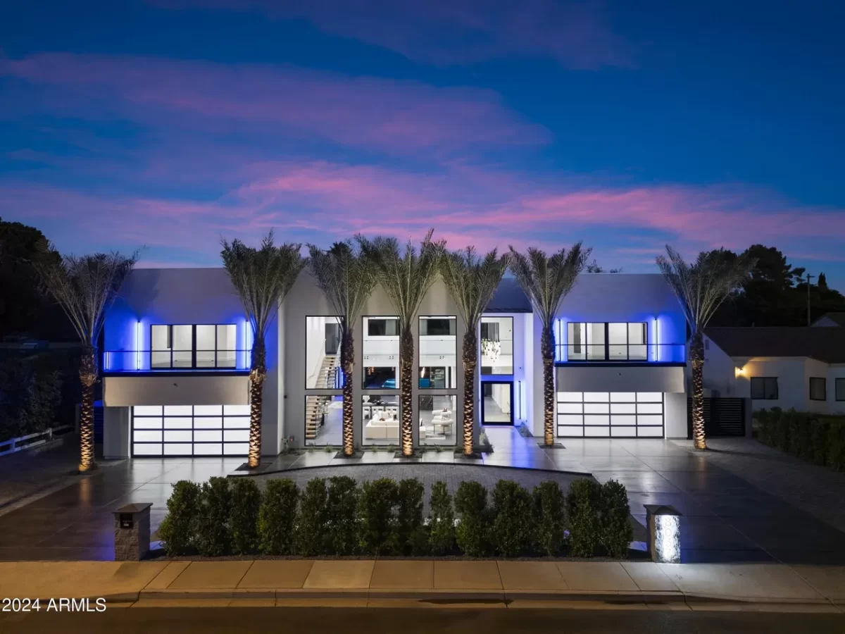 6BR House for Sale in Phoenix, AZ