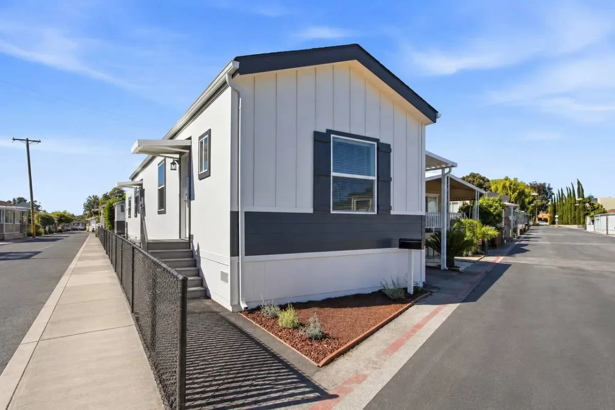2BR Mobile Home for Sale in San Jose, CA