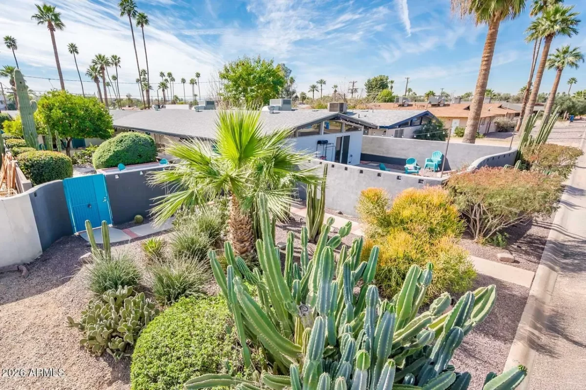 5BR Multi-Family for Sale in Phoenix, AZ