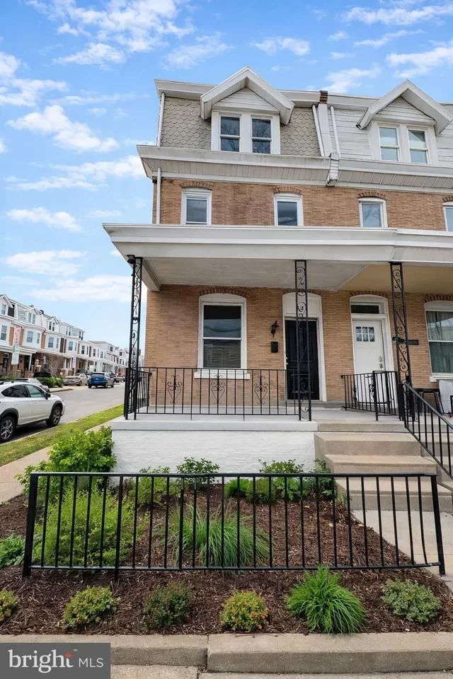 5BR Townhouse for Rent in Philadelphia, PA